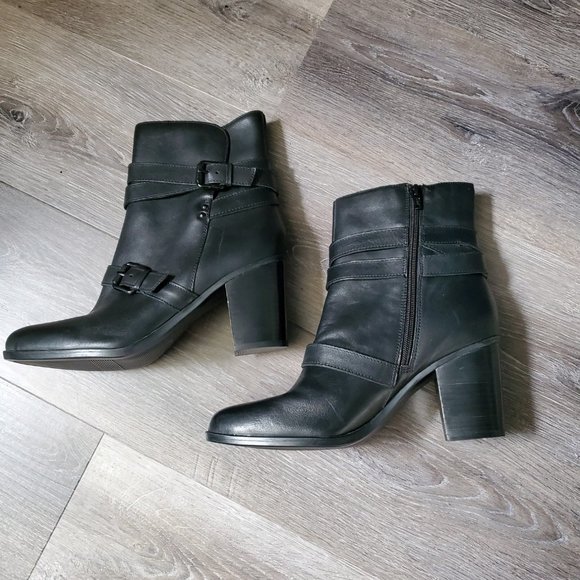 naturalizer ankle boots canada